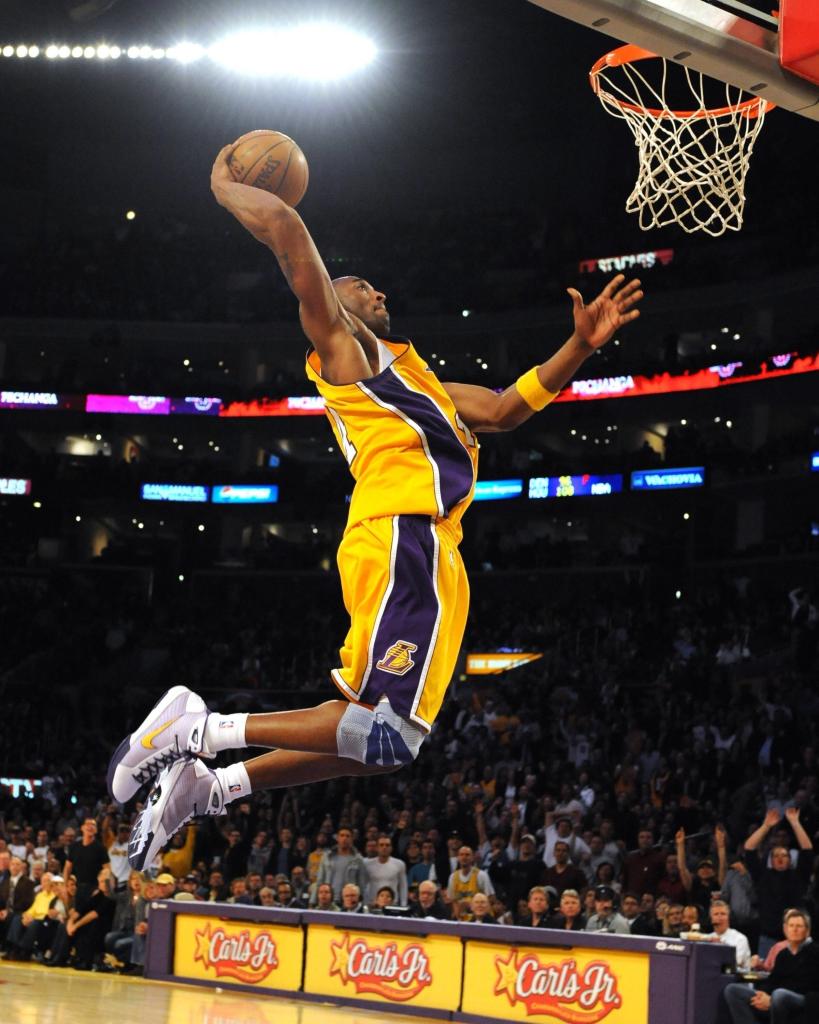Basketball-Legende Kobe Bryant (41) ist am 26. Jänner 2020 bei einem Hubschrauber-Absturz ums Leben gekommen. Mit ihm starb seine 13-jährige Tochter Gianna. Wir blicken auf die unglaubliche Karriere der "Black Mamba" zurück.
